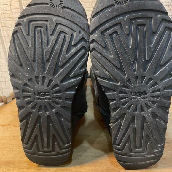 UGG Black Classic Tall II Sheepskin Boots US 6 - Picture 4 of 5